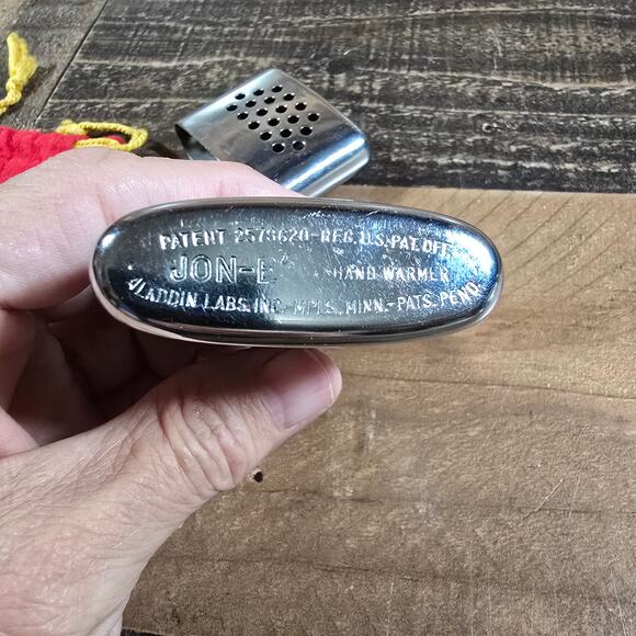 Vintage Jon-E Hand Warmer, Aladdin Labs, 3.5" Model - Untested - Picture 3 of 4